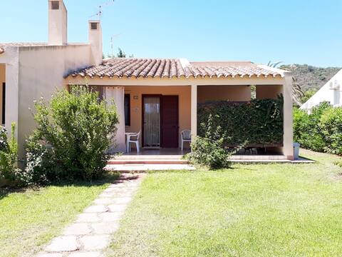 Reserved villa a few meters from the beach.