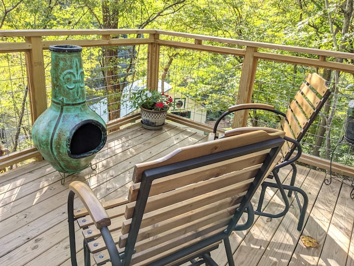 RIVER Swimming POOL♦Nature Oasis♦Tree Top Lookout Chalets for Rent in