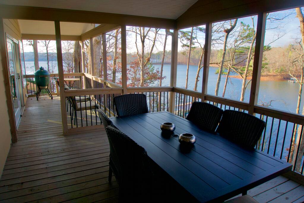 Balcony and table with a view