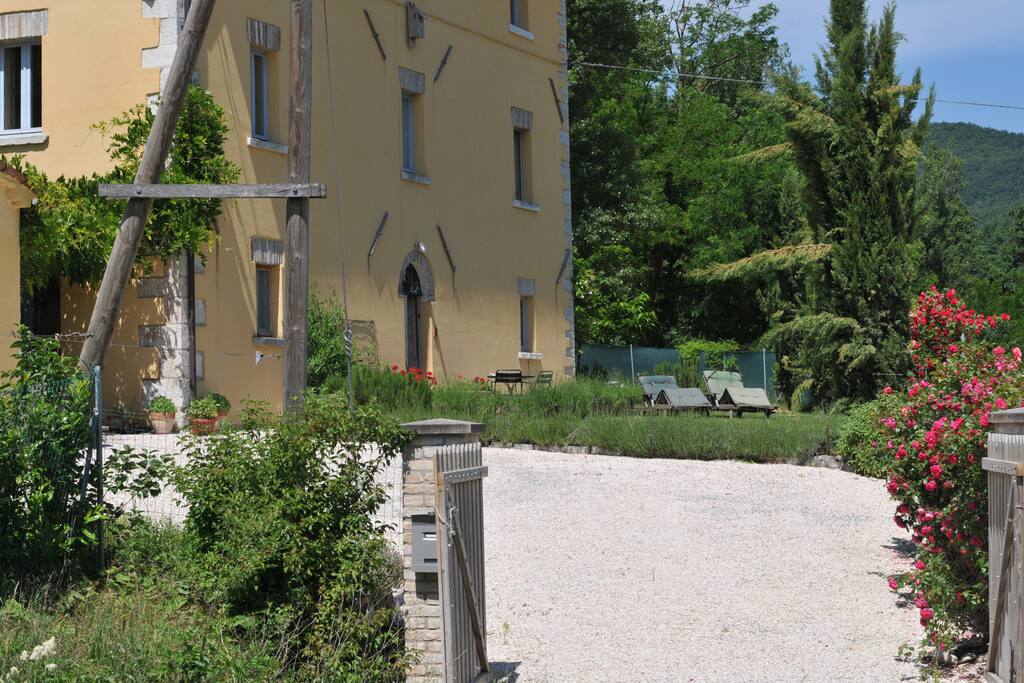The welcoming entrance of the peaceful farmhouse