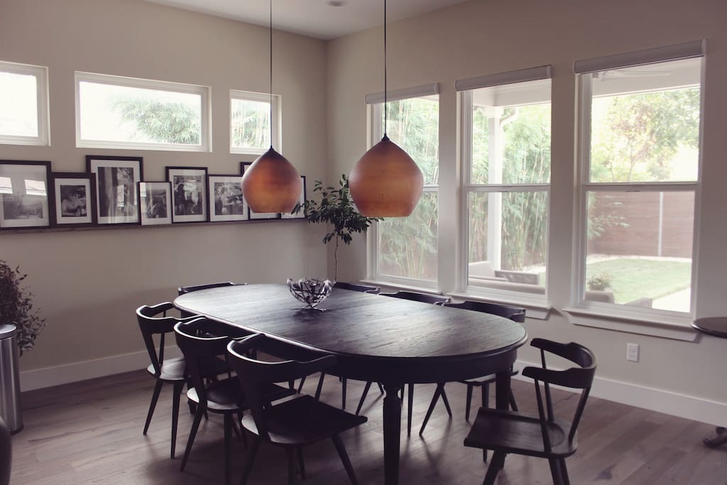 Great room. Dining Area.