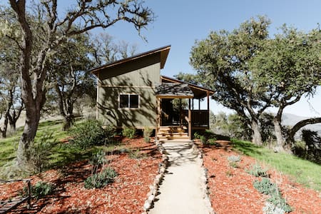Peaceful Mountain Hideaway in Carmel Valley
