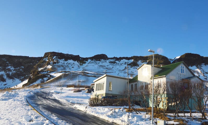 Puffin Apartment Bakkabraut