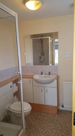 Edinburgh Apartment Close to City Centre gallery image 4