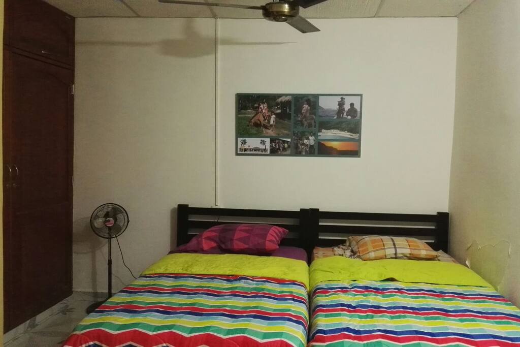 The bedroom / la habitación