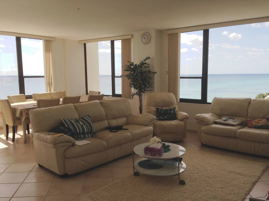 Oceanfront southeast best-line ninth floor corner unit