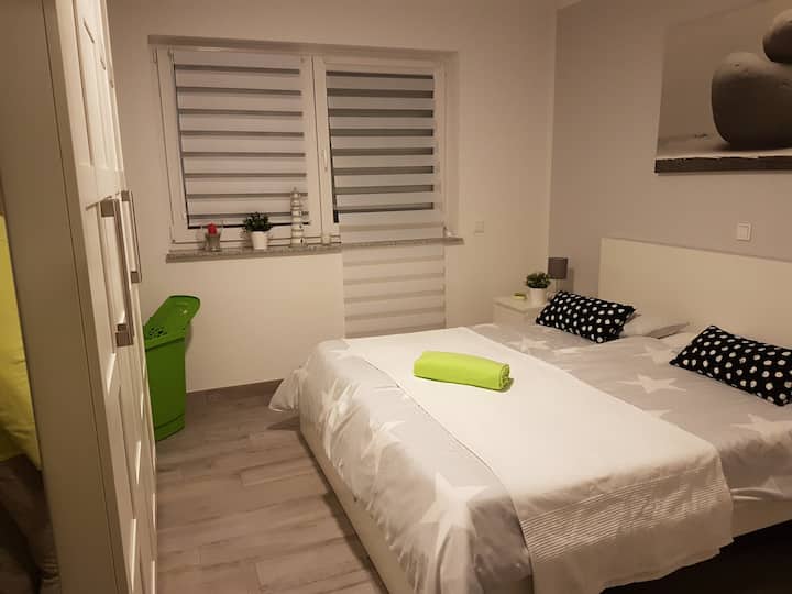 غرفة النوم 1