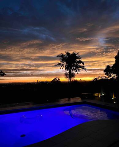 ‘The Mega Entertainer’ gallery image 5