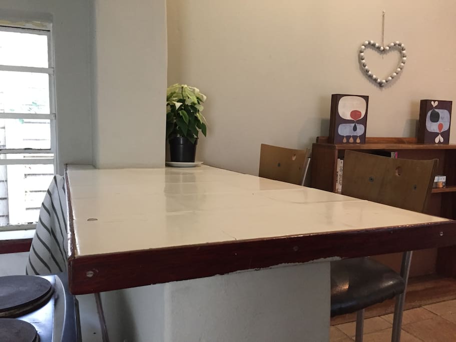Breakfast bar