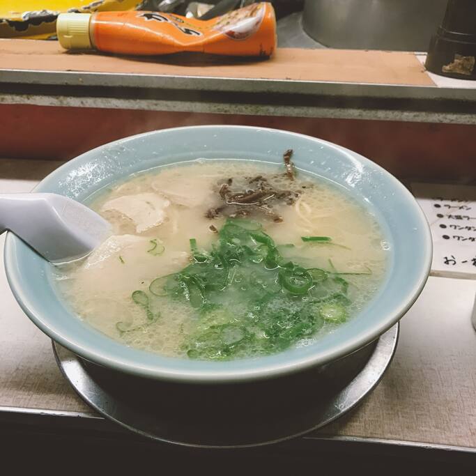 在深夜屋台 如何成功引起老板的注意 福冈旅游攻略 尽在airbnb爱彼迎