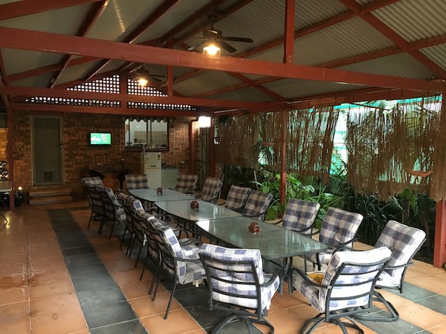 Airbnb Lavington Vacation Rentals Places To Stay New