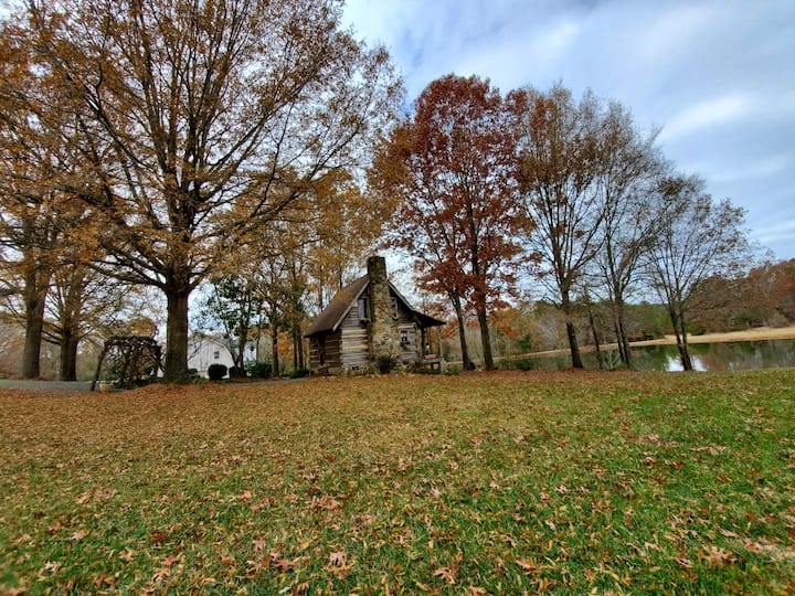 Cabin Fever Guesthouses for Rent in Matthews, North Carolina, United