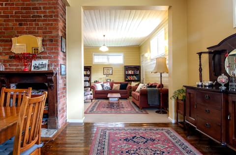 Popular Airbnb listing: The Old Store on Barnard - large, cosy & historic in City Of Greater Bendigo