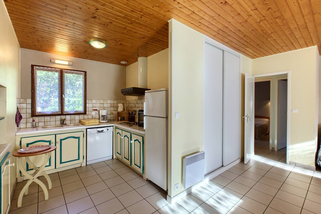 CUISINE ÉQUIPÉE