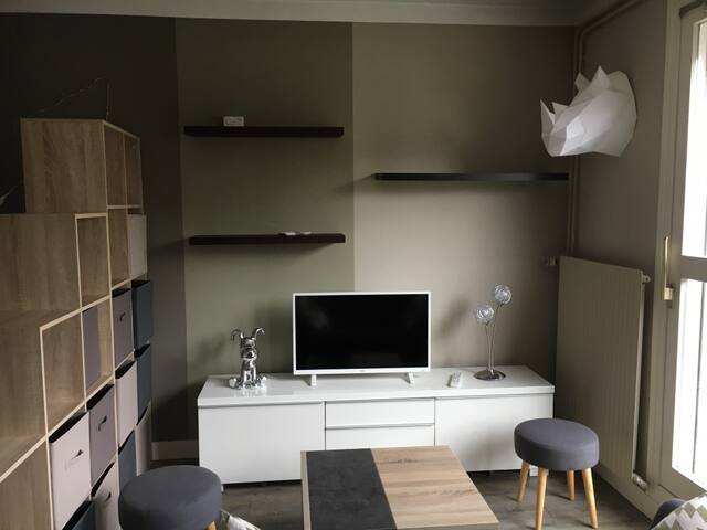 Studio calme lumineux Quartier historique+parking