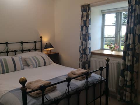 Amy’s Barn - a quiet, coastal self-contained flat.