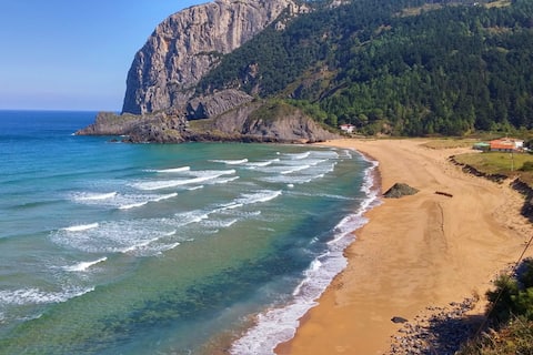 LAGA surfing  chalet  URDAIBAI Ibarrangelu
