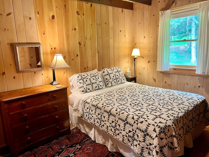 4 Bedroom Lakefront Camp Houses for Rent in Rangeley, Maine