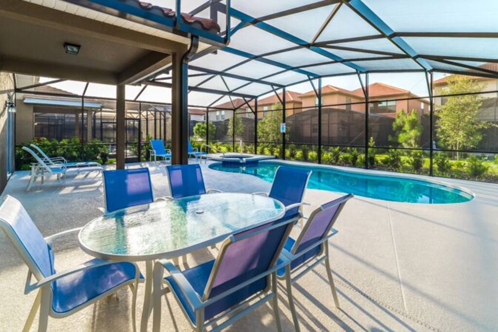 Private Heated Pool and Spa