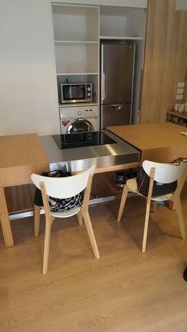 Large luxury 2 bedroom QSquare Taipei Main Station gallery image 5