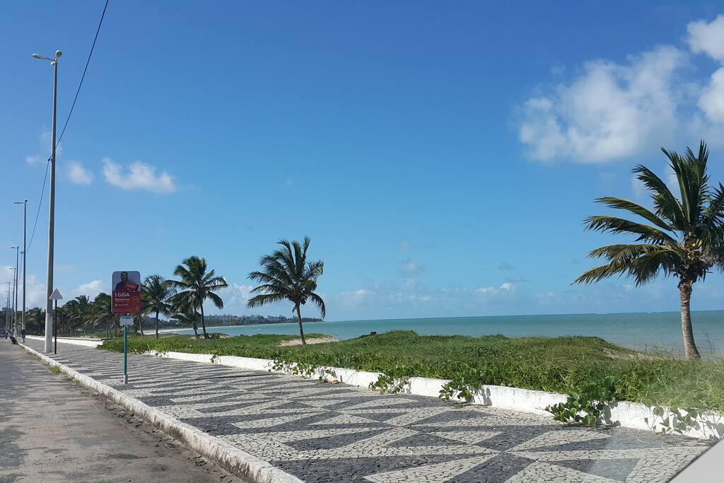 Calçadão de Intermares