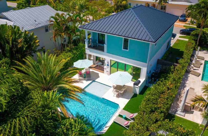 The Dream Delray/ 4 BR En-suite Pool Home