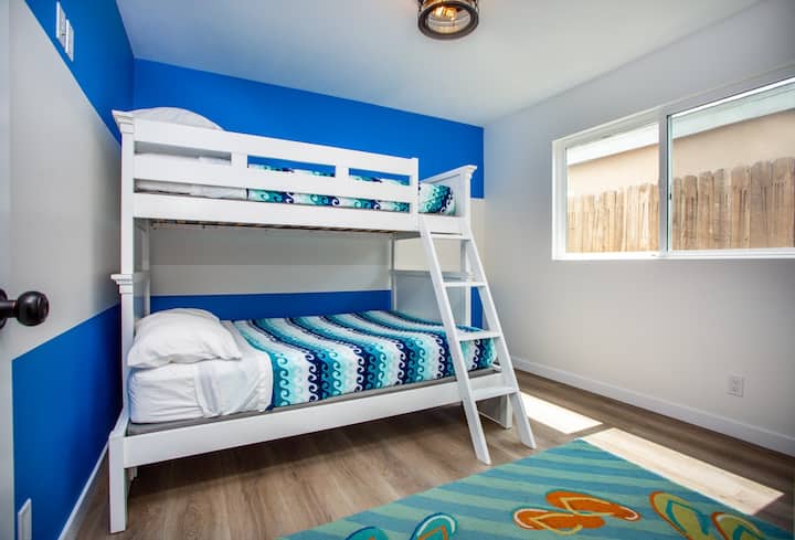 2nd Bedroom full/twin bunk