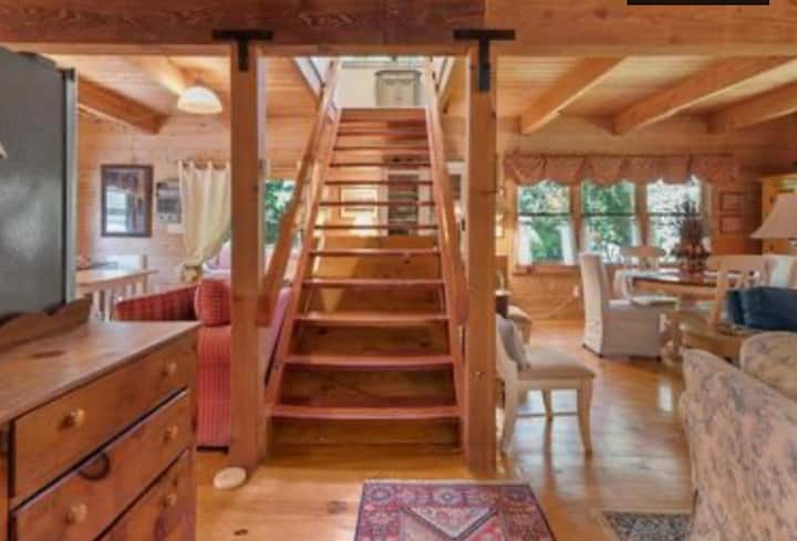 Quiet, Shabby-chic Home In Downtown Chestertown - Chestertown, MD
