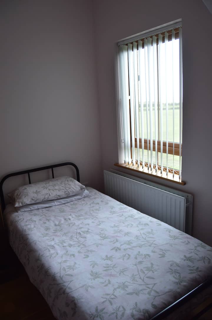 საძინებელი 1