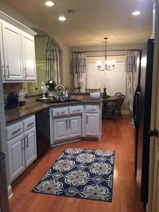 Kitchen - has bar seating for 4