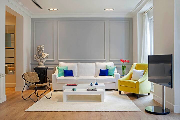 Céntrico apto-Ducha Cromoterapia gallery image 4