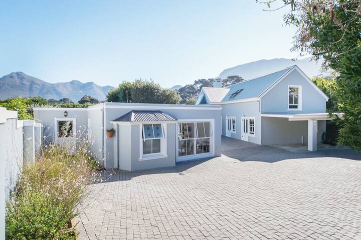 Long Beach View gallery image 5