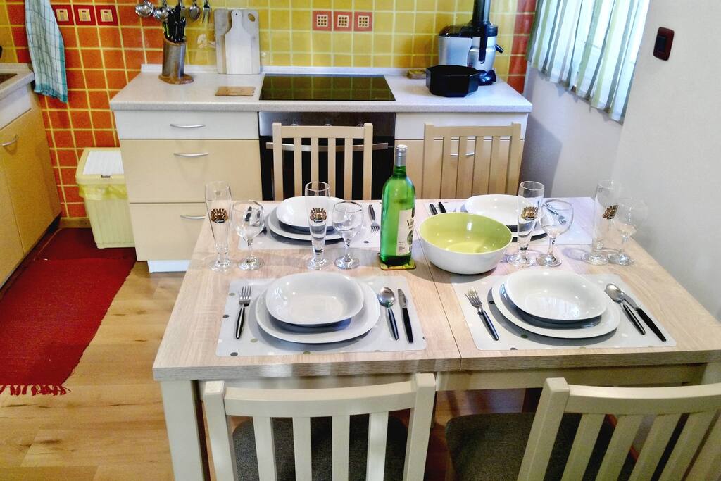 Kitchen + dining area