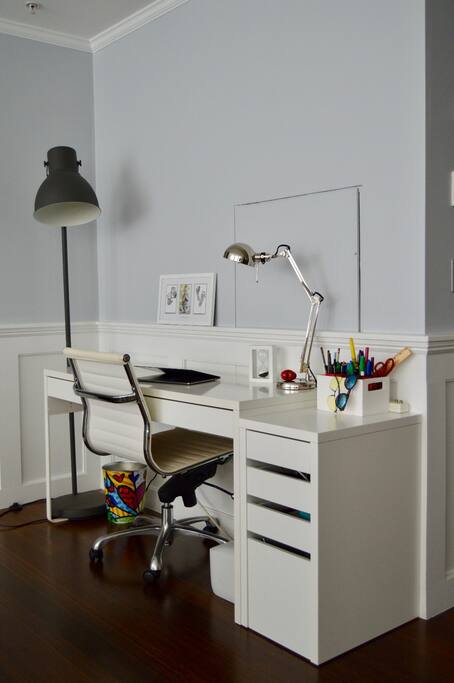 Convenient desk