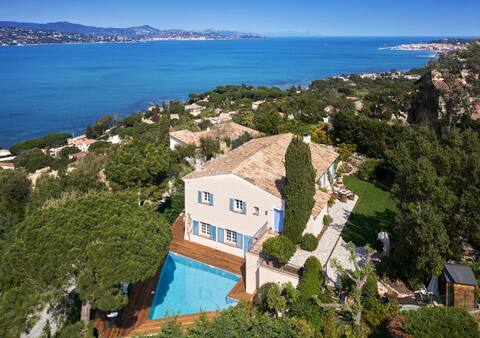 Villa with a magic view of Bay of Saint Tropez