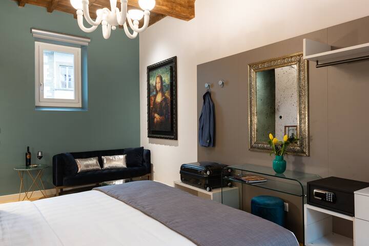 Florence Art -Acquamarina-Deluxe two bedroom apt gallery image 2