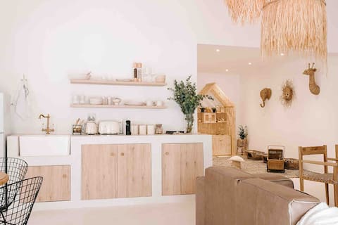 Kid friendly family unit - Ivy house