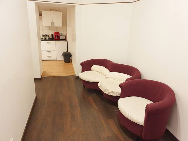 3Room Apartment Frankfurter Allee-Perfect Location gallery image 3