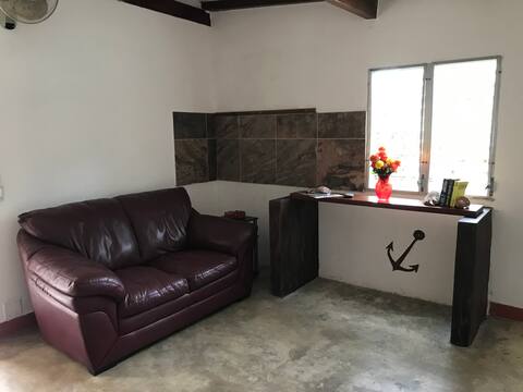 Secluded Garden Cottage in the Heart of the Pueblo