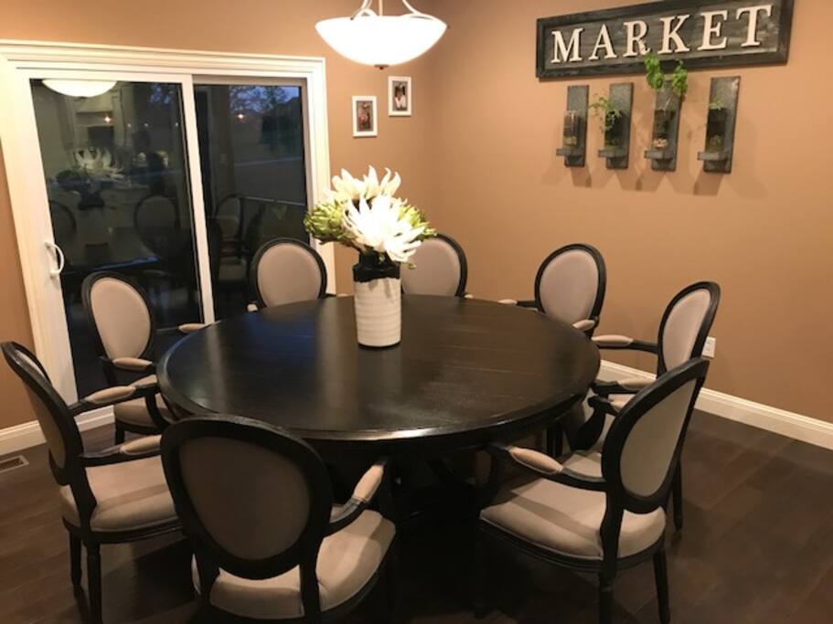 Eat In Dining Room