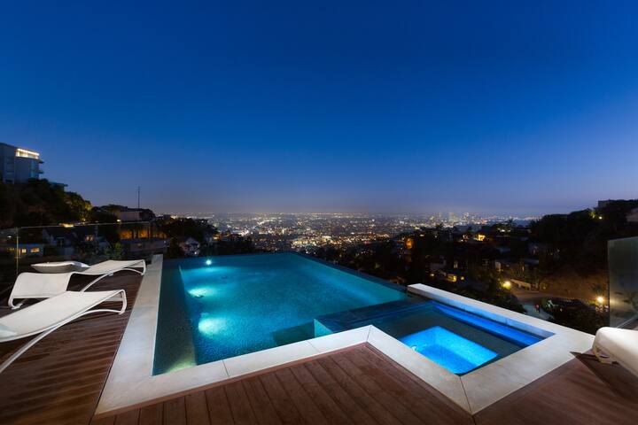 NEW MODERN HOUSE VIEWS ,POOL 4 BED gallery image 4