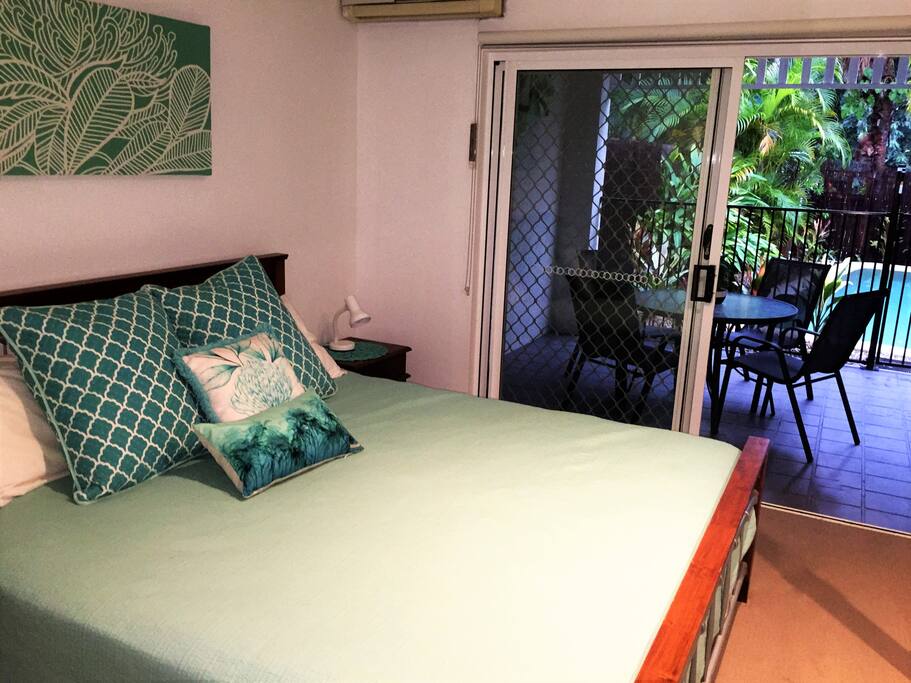 Master bedroom (King size bed) leading out to outdoor entertaining area and private pool
