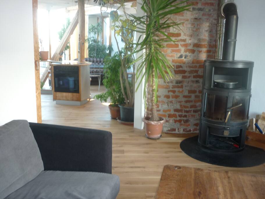 Kamin- u. Wohnzimmer