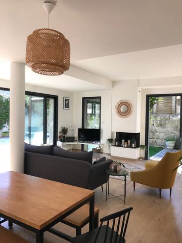 Grande maison lumineuse avec piscine dans Bordeaux gallery image 3
