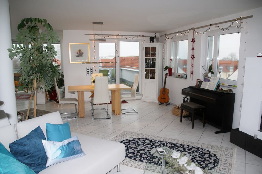 Living room/dining room