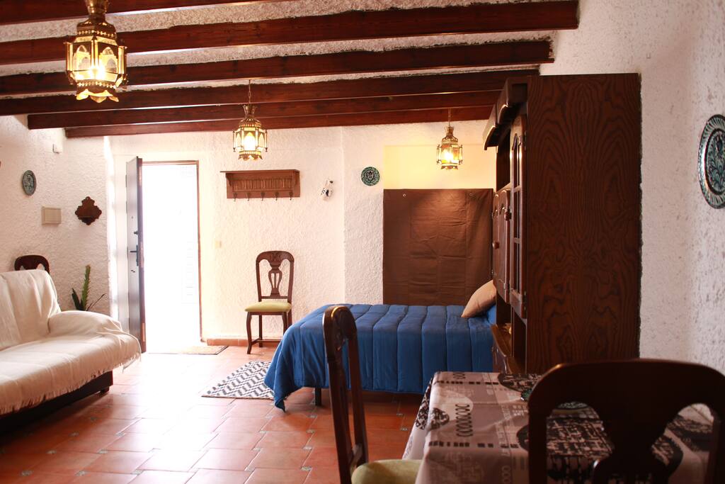 el loft está a ras de calle cerca de zona de tapeo