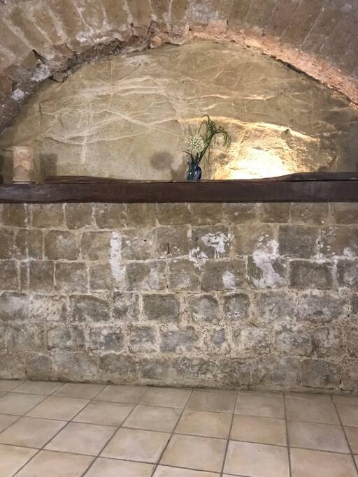 parte delle antiche mura di caiazzo