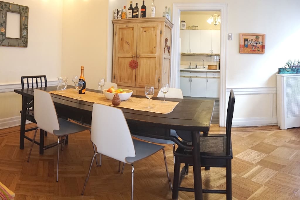 Dining Room - Seats 8 easily