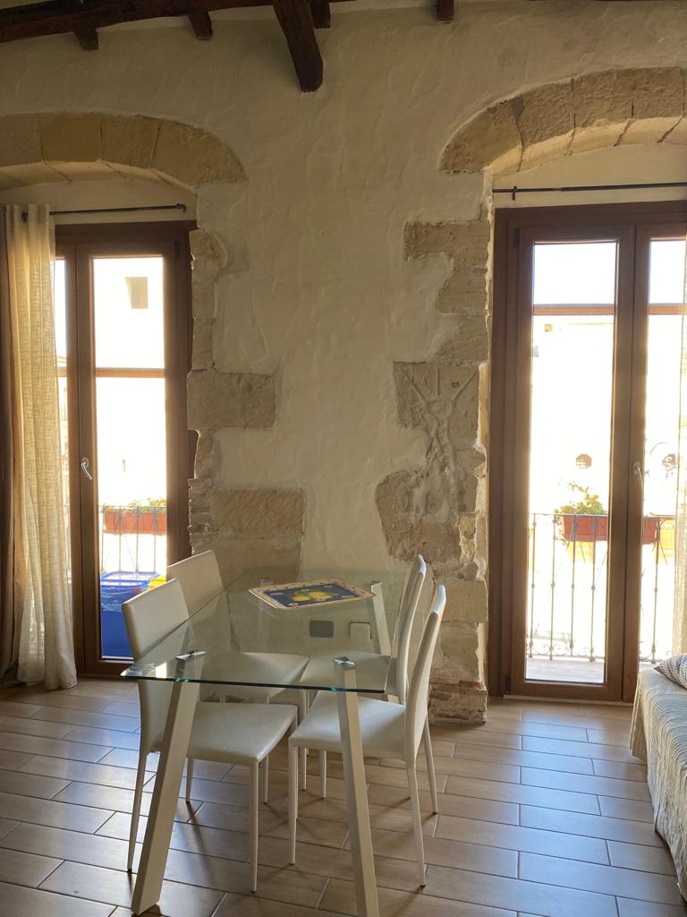 Annuncio Airbnb popolare: The windows on the square cod IUN Q 1826 a Cagliari