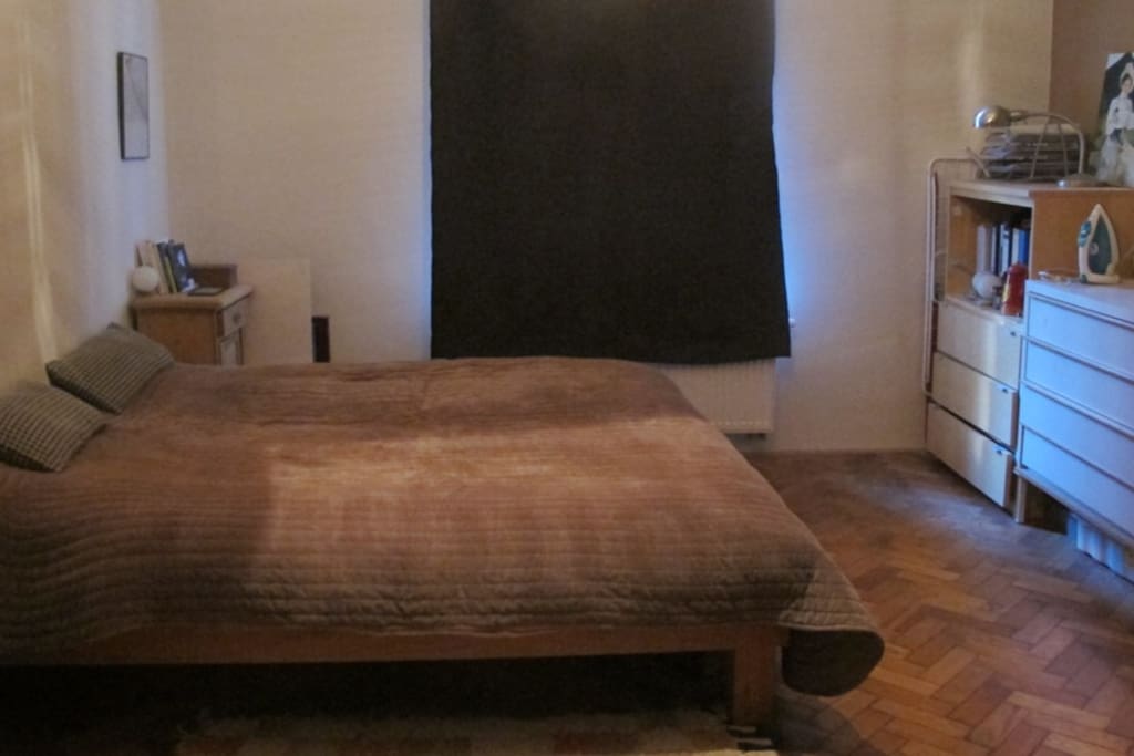 parent's bedroom